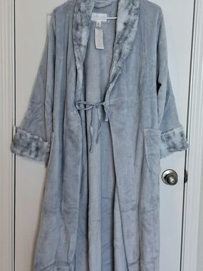 Midnight by Carole Hochman Cozy Light Blue Plush Faux-Fur Trim Robe